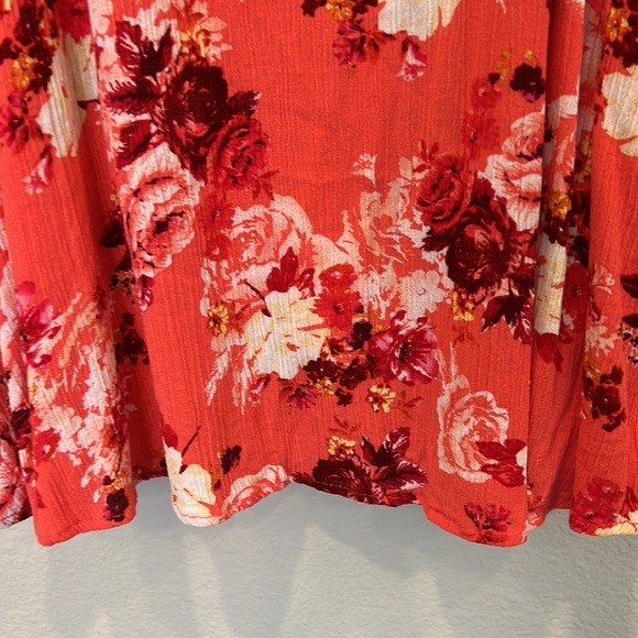 Torrid Crepe Swing Floral Tank Top - Picture 3 of 7